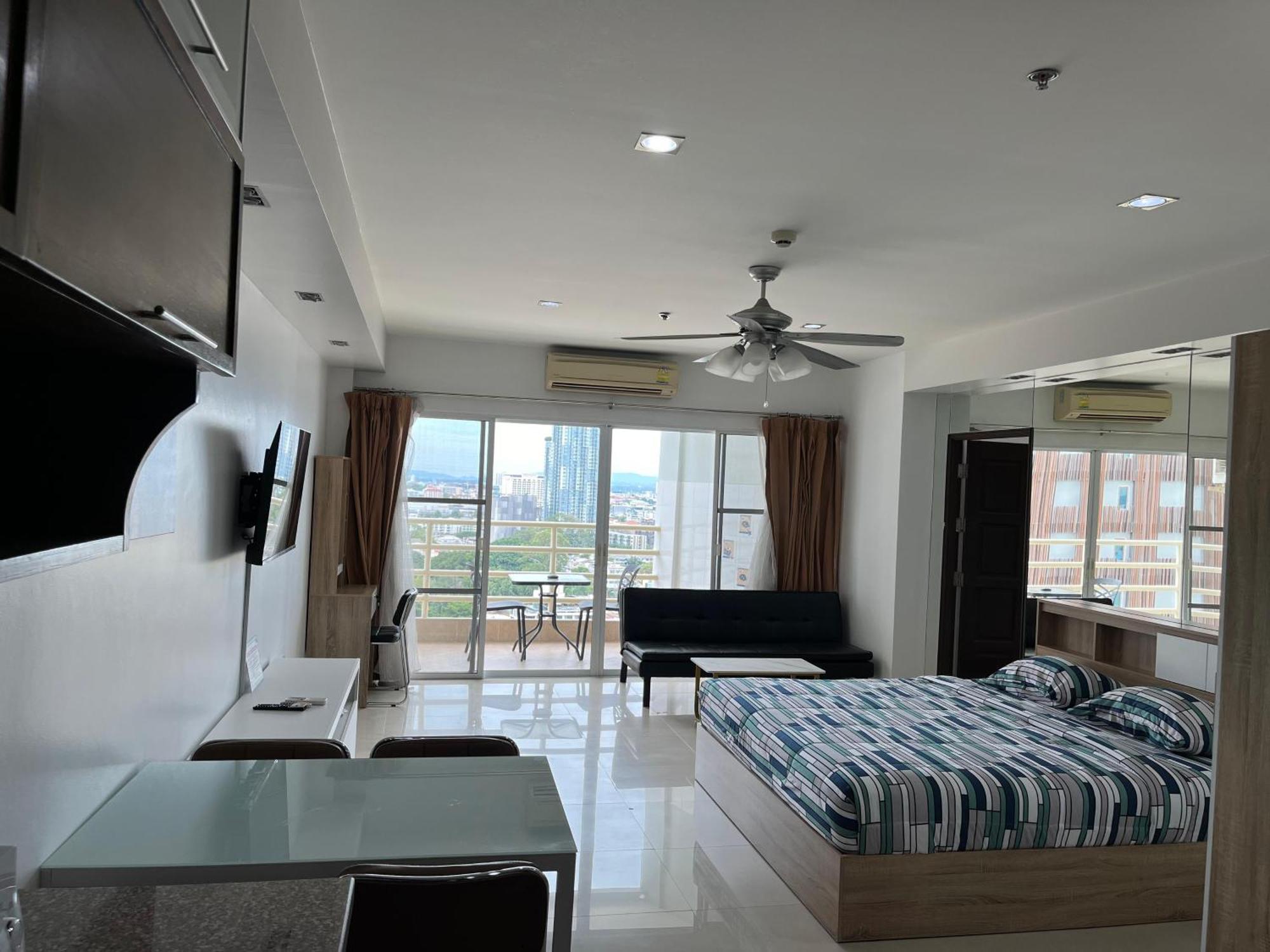 Condo Express View Talay 6 Pattaya Eksteriør bilde