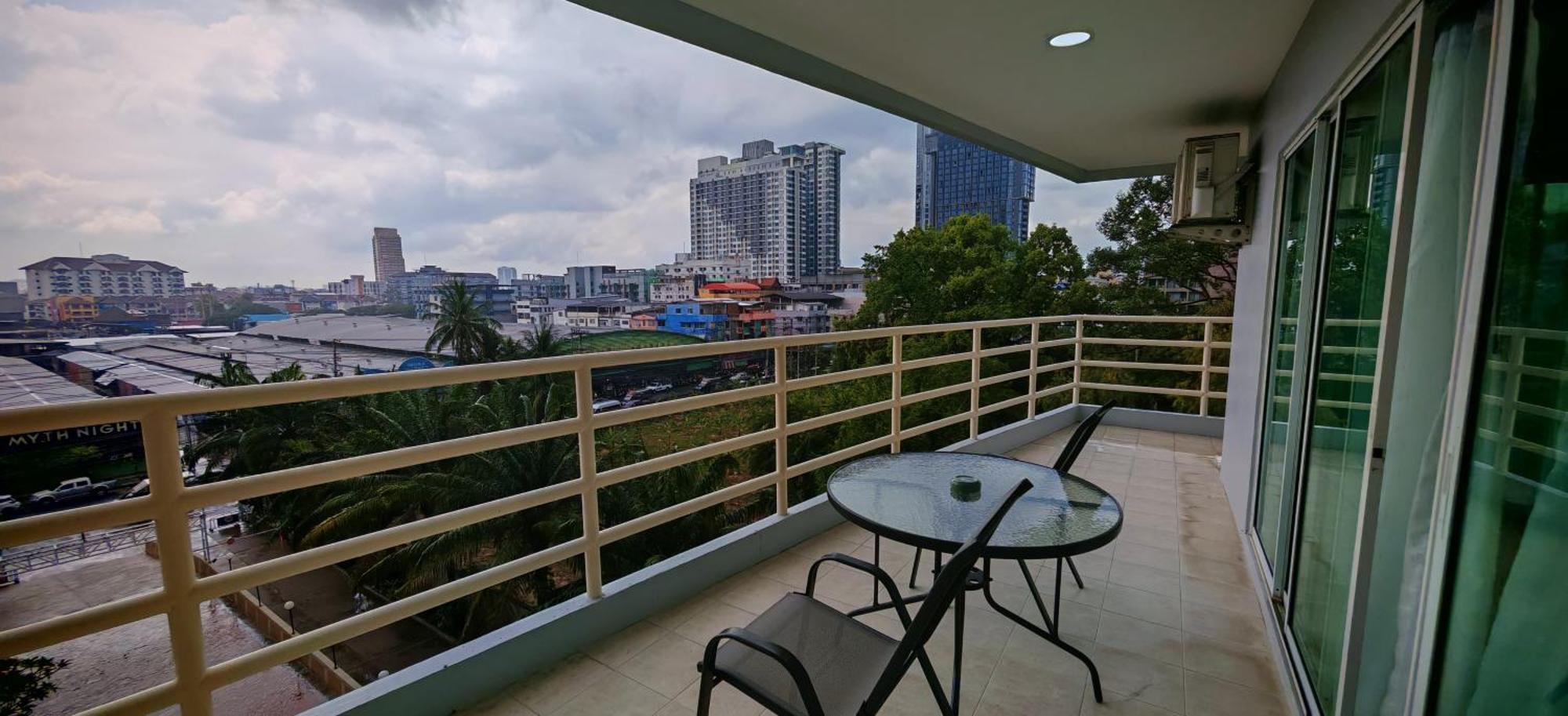 Condo Express View Talay 6 Pattaya Eksteriør bilde