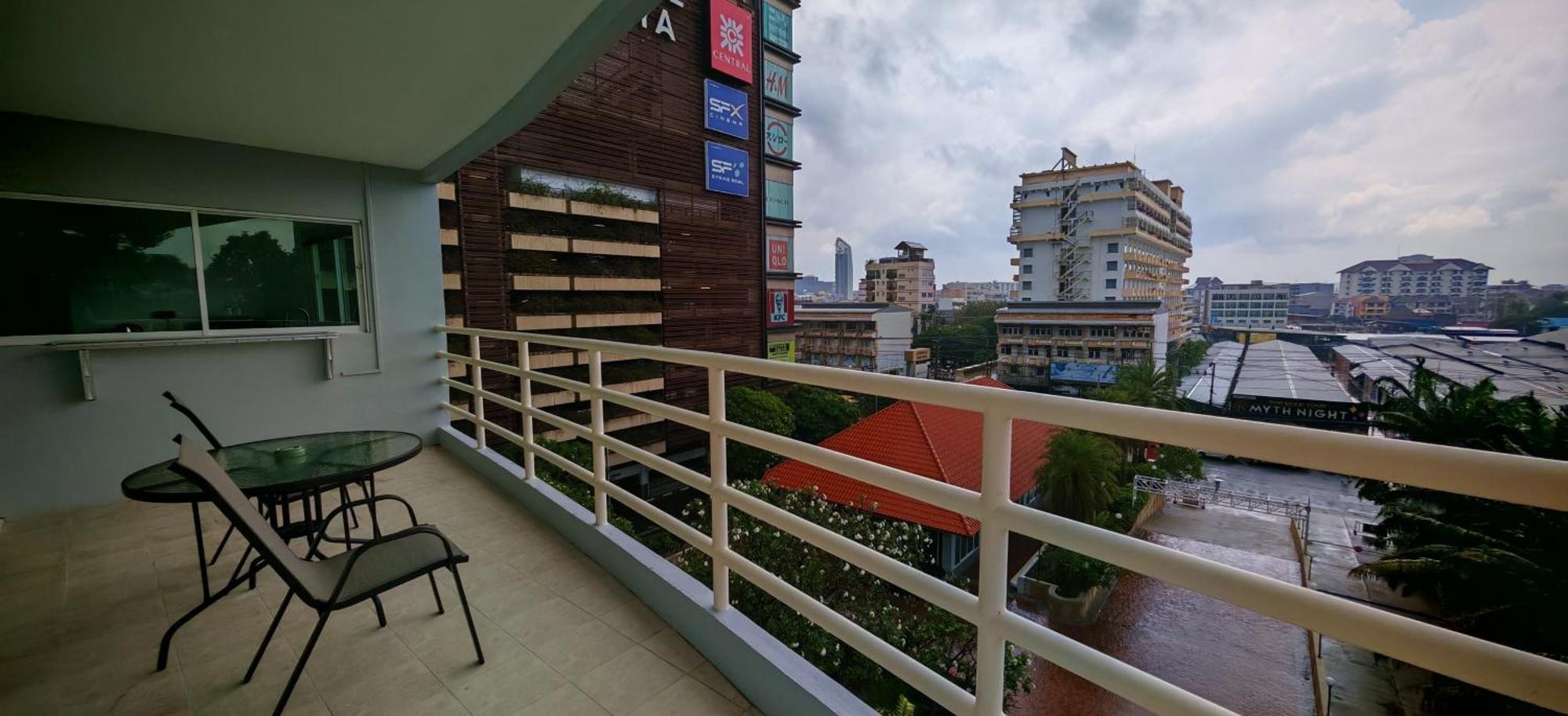 Condo Express View Talay 6 Pattaya Eksteriør bilde