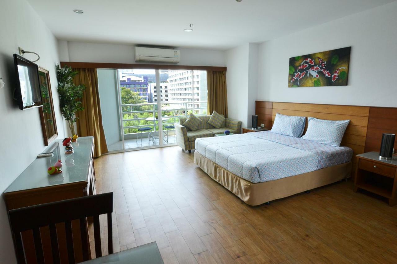 Condo Express View Talay 6 Pattaya Eksteriør bilde